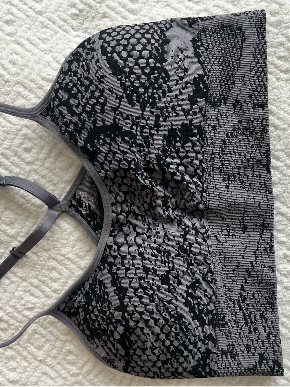 Seamless Gray & Black Reptile-Pattern Crop Top